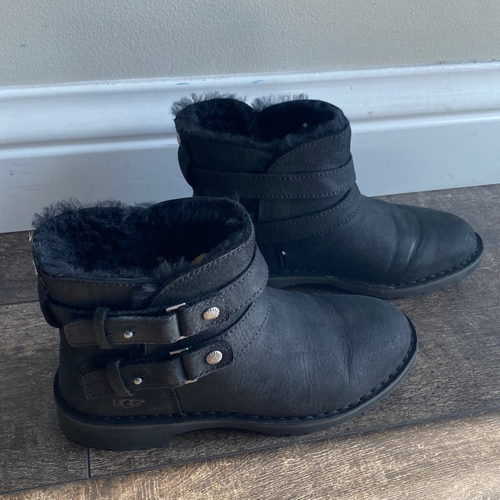 UGG Aliso Black Ankle Boots